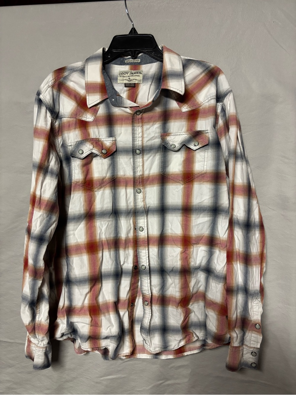 Lightweight Plaid Pearl Snap Shirt in Rust, Navy & White